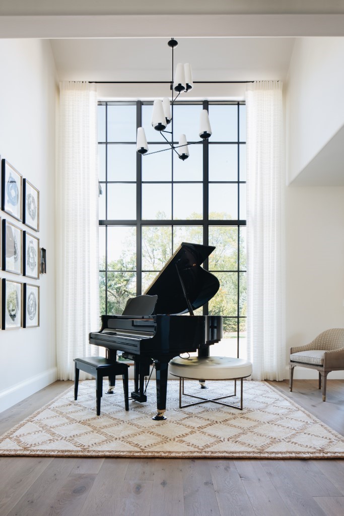 Modern English Country Estate Piano Room - HomieLovin
