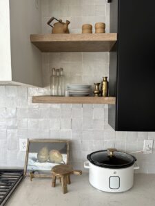 Neutral kitchen with Beautiful crockpot